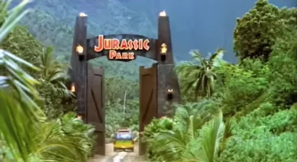 『ジュラシック・パーク』のロケ地、イスラ・ヌブラル島は実在した。ハワイに存在する聖地を解説