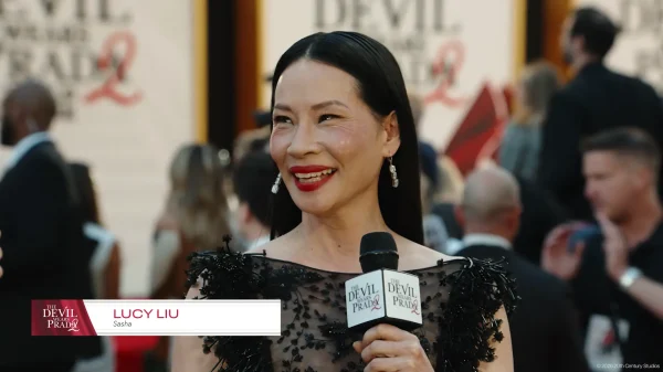 ワールドプレミアでサシャ役について語るルーシー・リュー