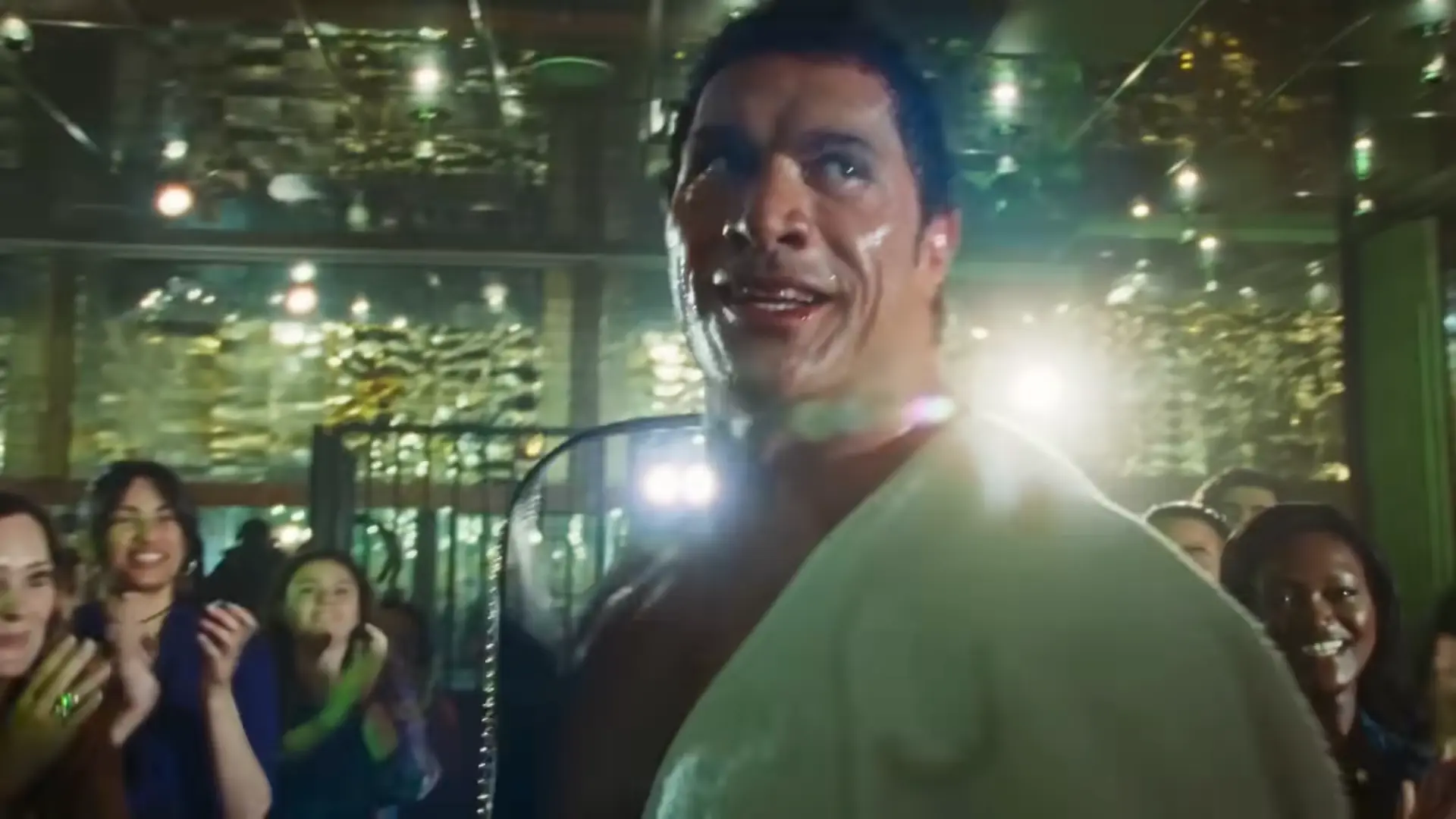 映画『スマッシング・マシーン』で主人公マーク・ケアーを演じるドウェイン・ジョンソン
