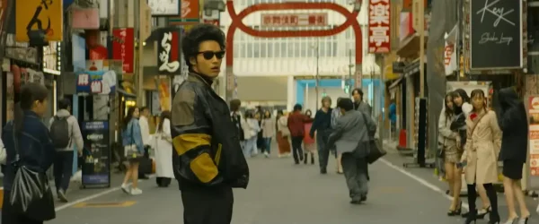 映画『TOKYO BURST 犯罪都市』のロケ地である新宿・歌舞伎町の街並み