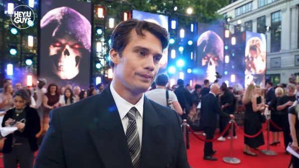 インタビューに真剣な眼差しで答えるニコラス・ガリツィンの素顔