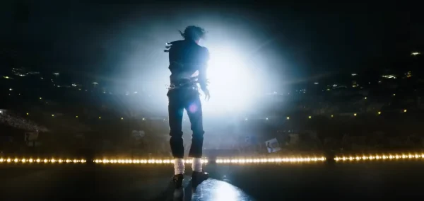 映画『Michael マイケル』で圧巻のパフォーマンスを見せるジャファー・ジャクソン