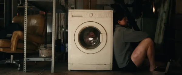 スパイダーマンの手作り新スーツ